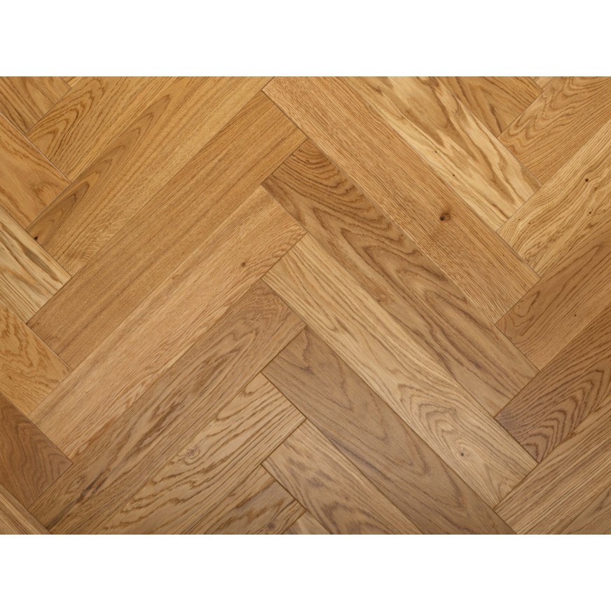 OAK HERRINGBONE VARNISHED